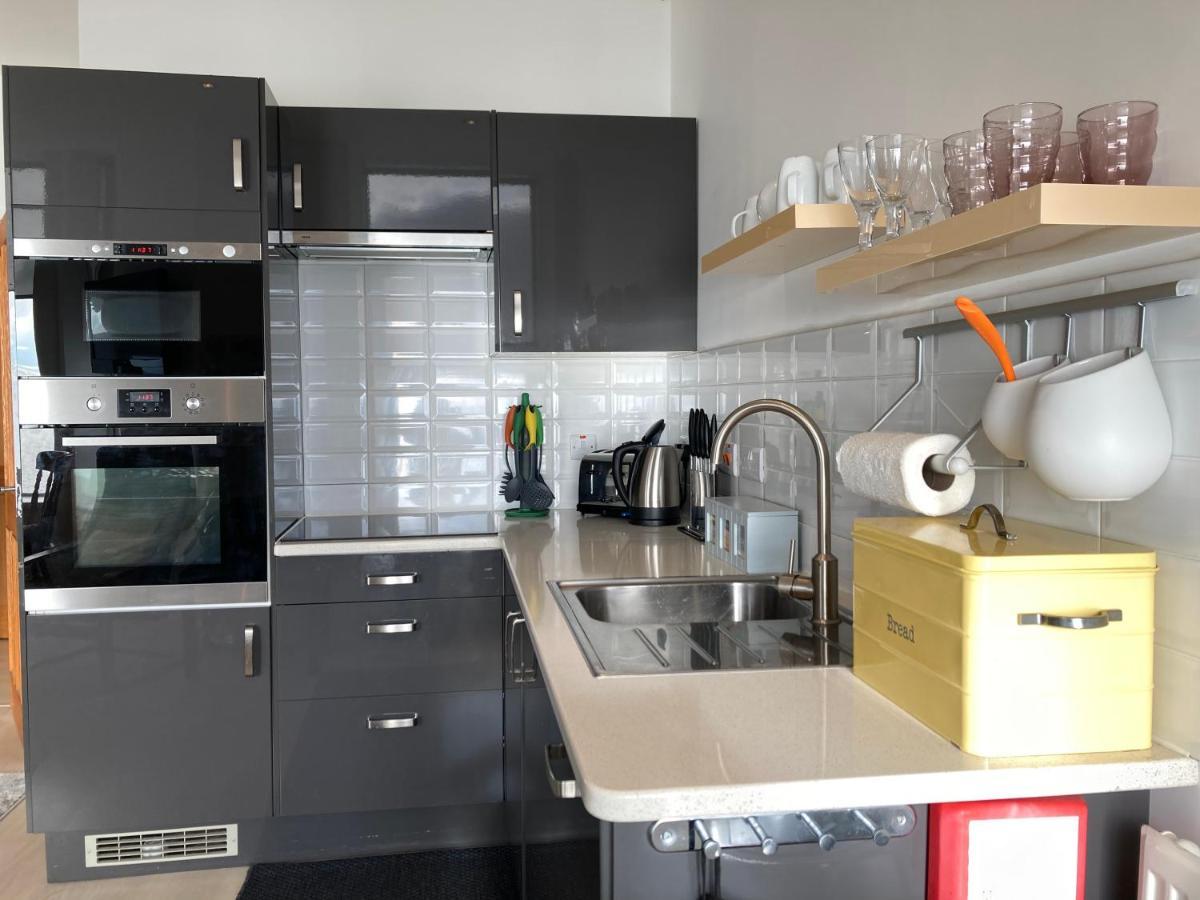 Marine Terrace Apartments Criccieth Esterno foto