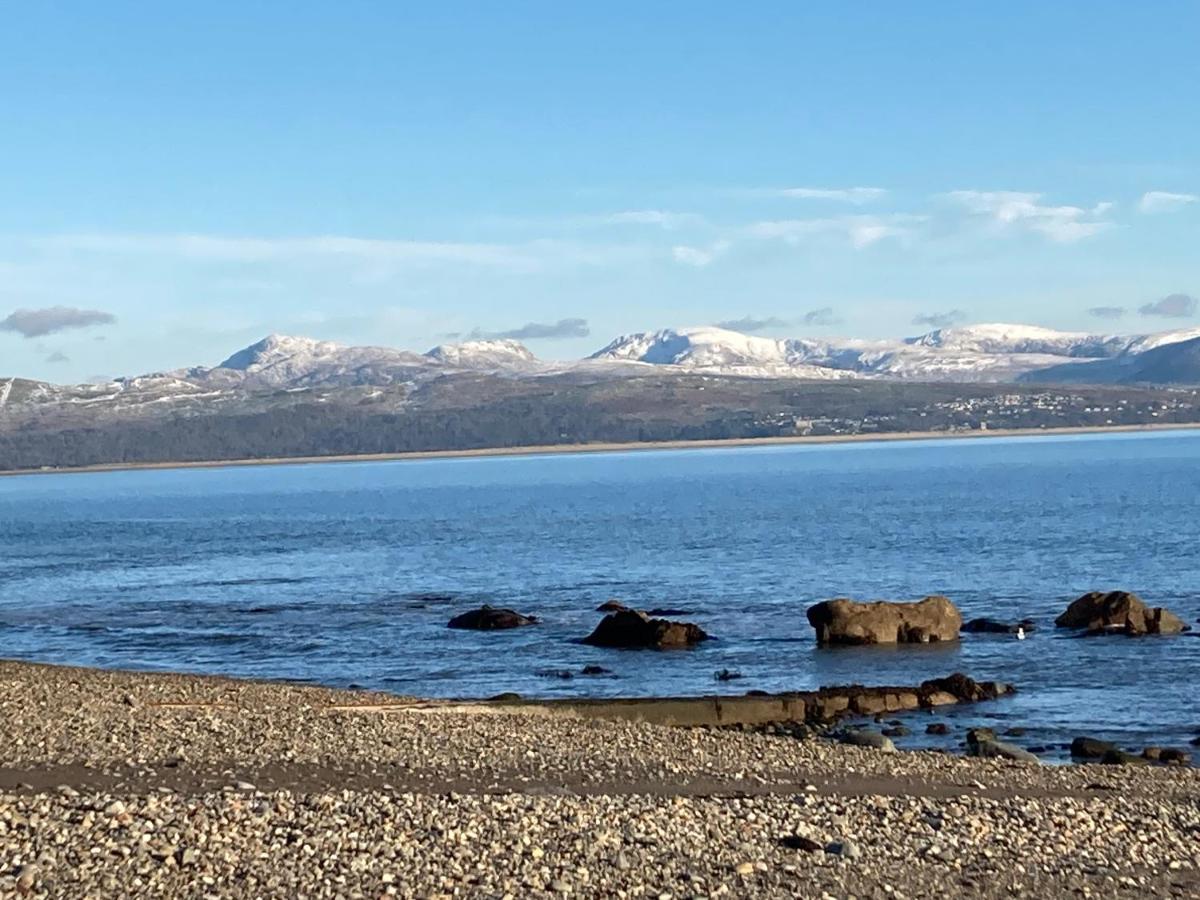 Marine Terrace Apartments Criccieth Esterno foto