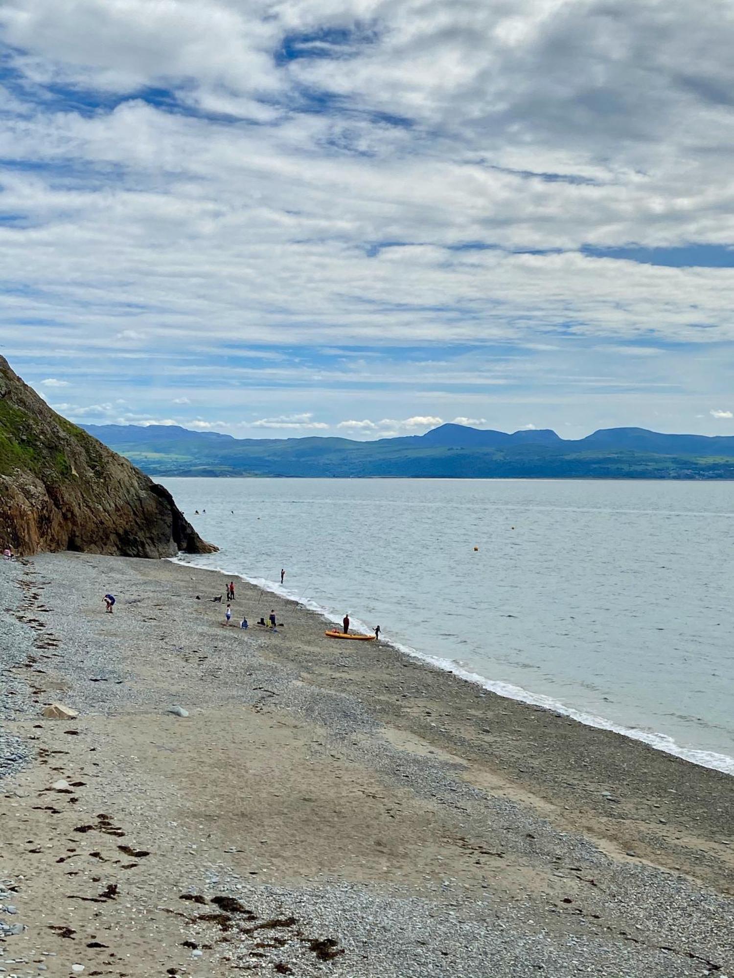 Marine Terrace Apartments Criccieth Esterno foto