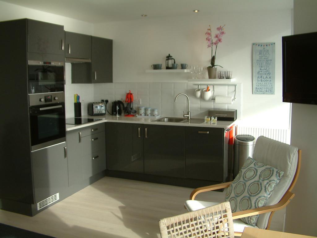 Marine Terrace Apartments Criccieth Esterno foto