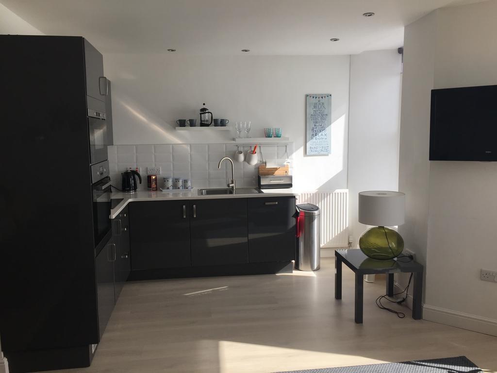 Marine Terrace Apartments Criccieth Esterno foto